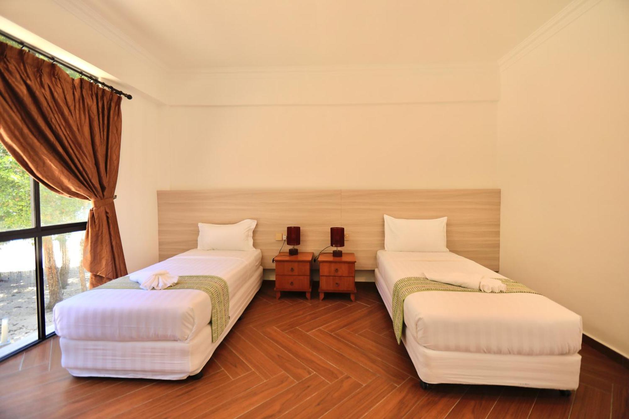 Dolphin Bay Island Resort Kota Belud Eksteriør billede